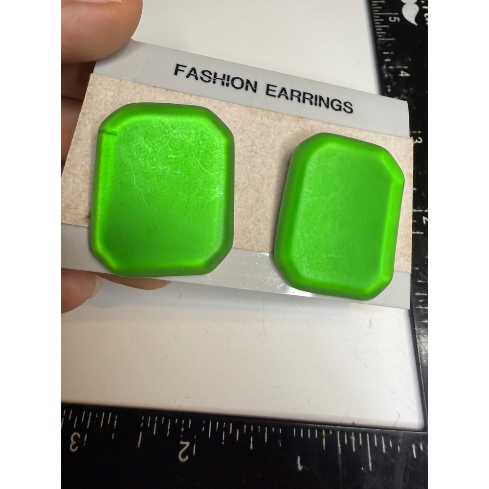 Vintage Neon Green Frosted Acrylic Stud Earrings Rectangular Matte Retro Post
